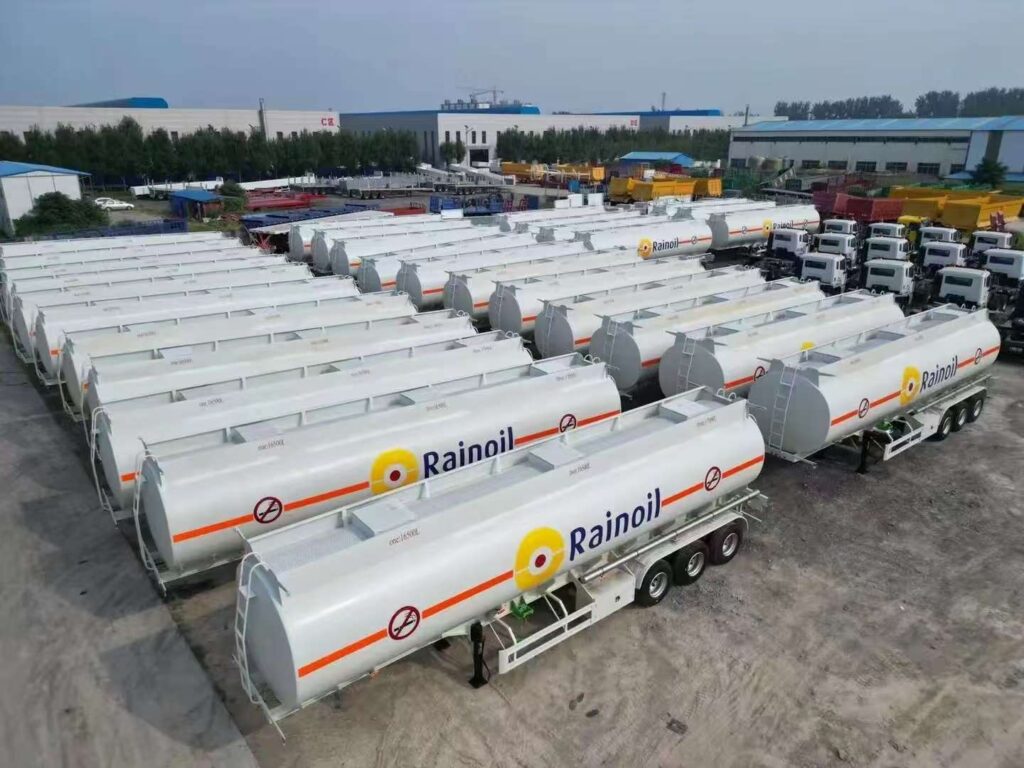 Oil Tank Trailer 5be6aac064e354bf993e1581ec7152af