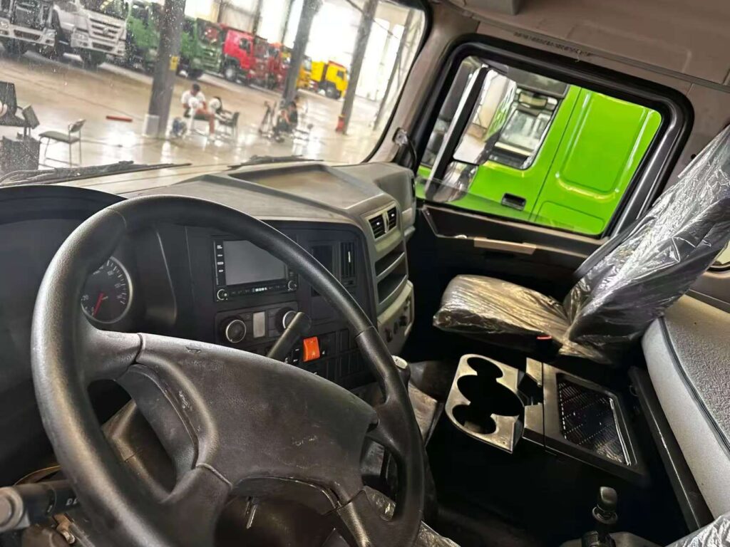 Shacman 8×4 Dump Truck 6549a546d841298a62f01ff3febb1b30