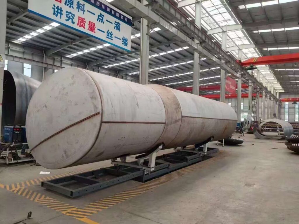 Oil Tank Trailer 6578938f4ee3bf5b89cea9a96edc4c47