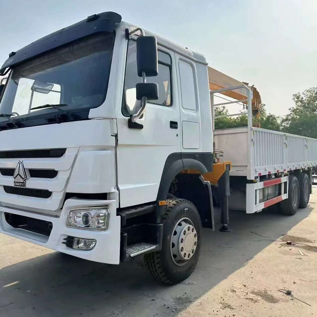 HOWO 6×4 Truck-Mounted Crane 7f8085bd9bf36dca5163daf5c22cef6e