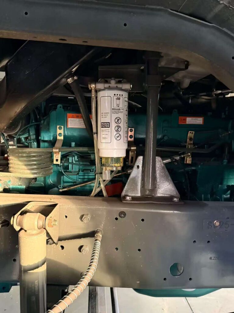 983da4dfb3cb98f9fbd27dcbea23d9fc