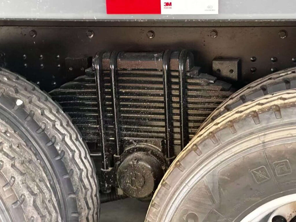 Shacman 8×4 Dump Truck 9d3650f1297423dda03ca9f3172fe474