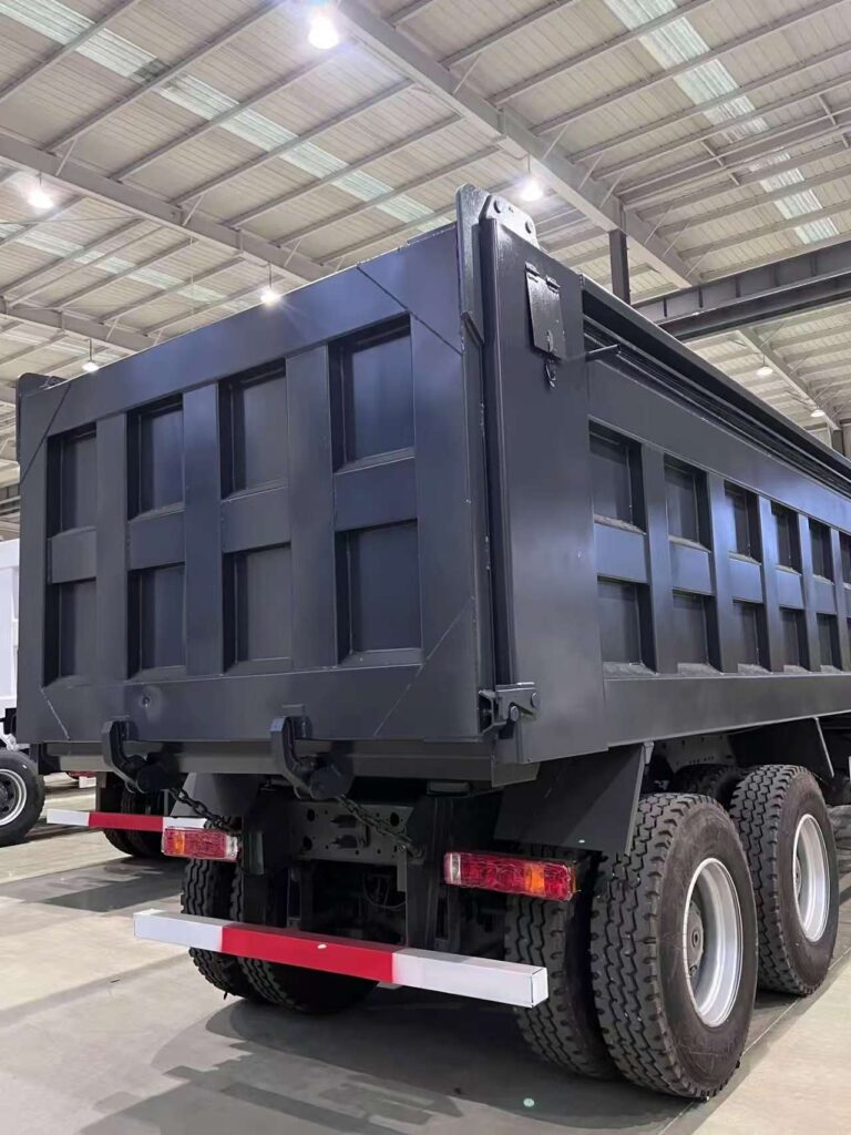 Howo 371 8×4 Dump Truck f9609b72c3dbf3d934c729ecf4366883